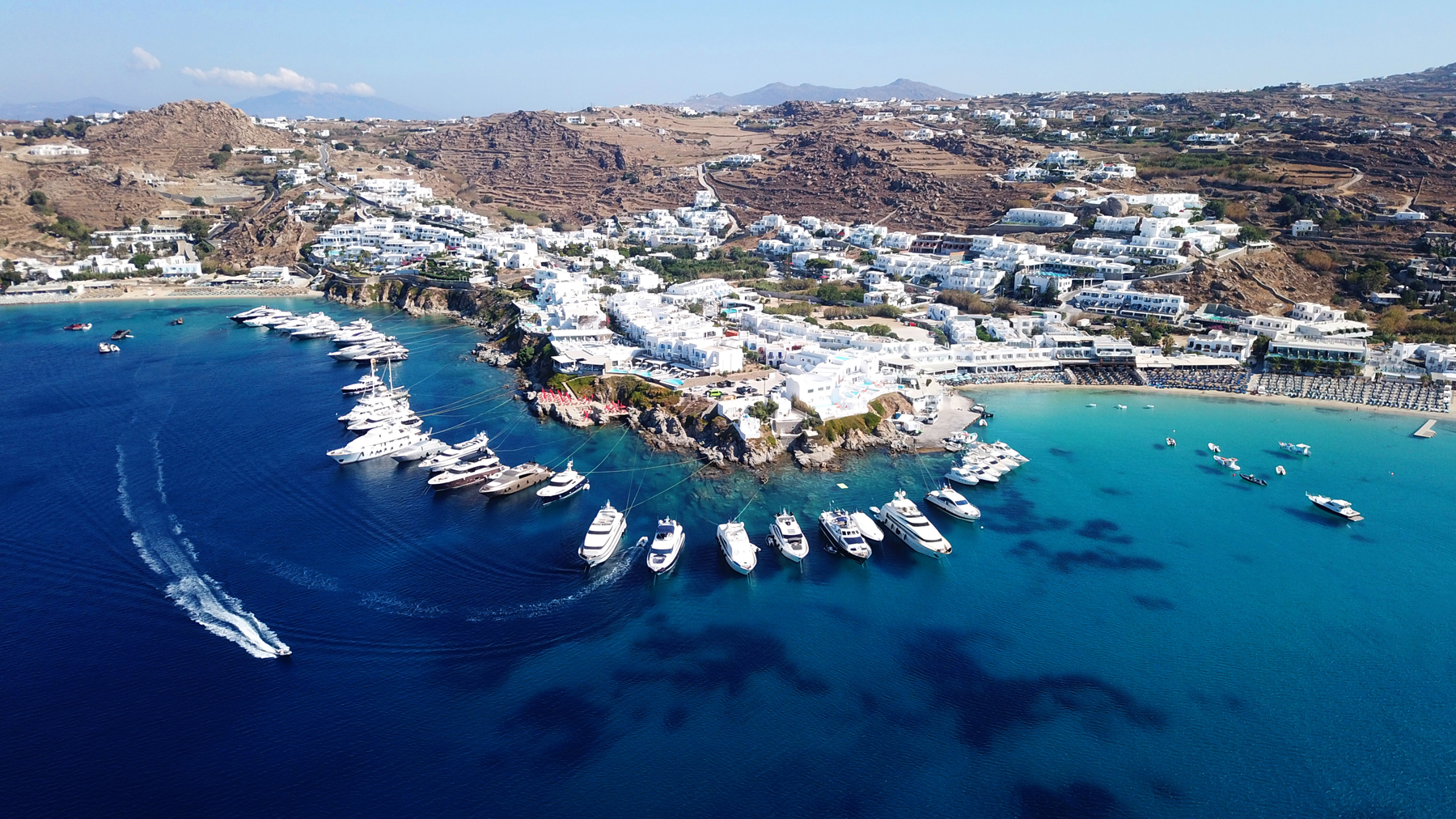 Rent yacht in Cyclades